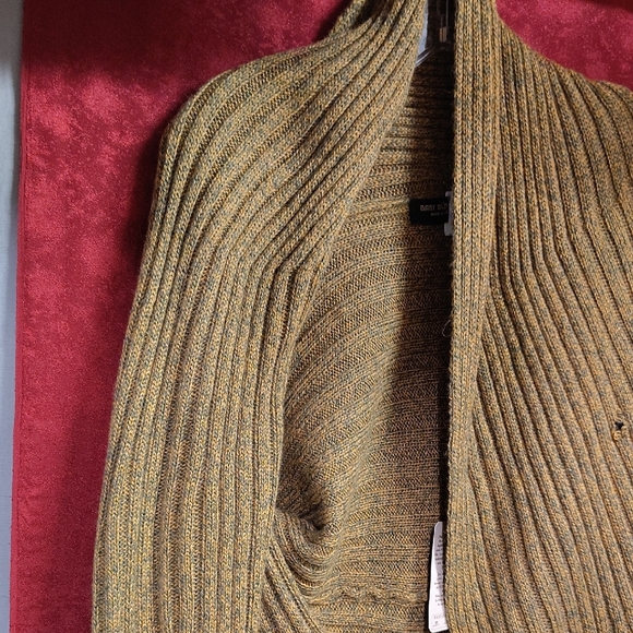 Cozy Gold Cardigan Sweater/Baby Alpaca - Picture 3 of 3